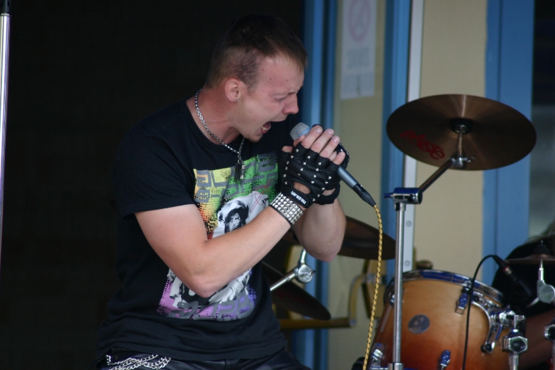 2012-0-09-Rockaréna před KD MájJG_UPLOAD_IMAGENAME_SEPARATOR1