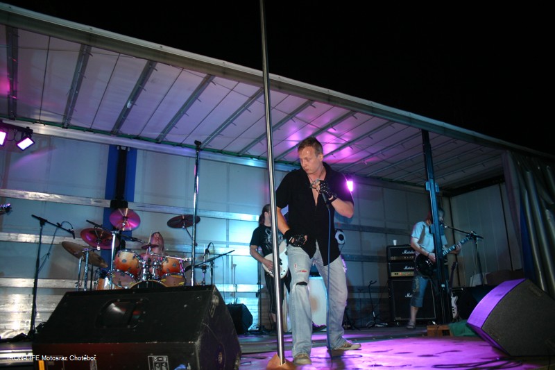 2012-06-30-ChoteborJG_UPLOAD_IMAGENAME_SEPARATOR1