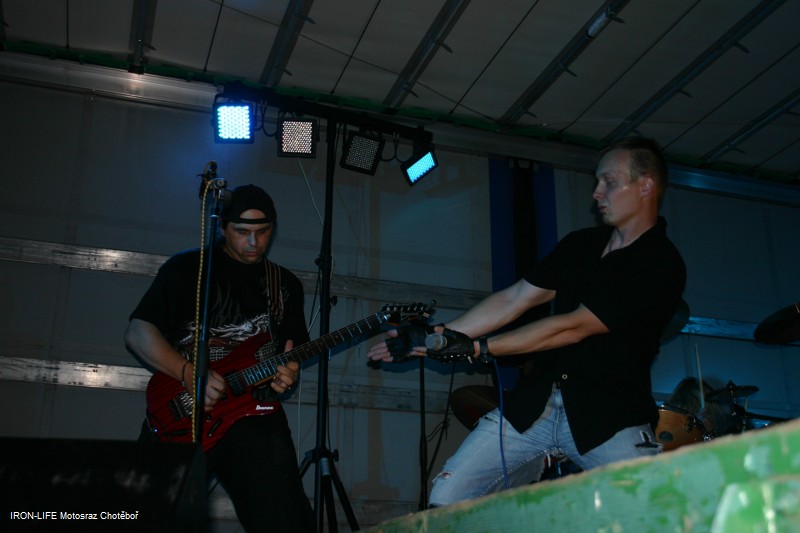 2012-06-30-ChoteborJG_UPLOAD_IMAGENAME_SEPARATOR3